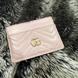 Dusty pink Gucci card holder